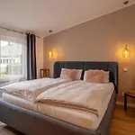 Adenauer Zwoelf - 5 Sterne Mit Sauna Und Garten Am Eifelsteig * Kerpen