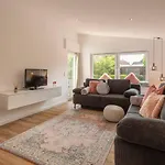 Adenauer Zwoelf - 5 Sterne Mit Sauna Und Garten Am Eifelsteig Nyaraló Kerpen