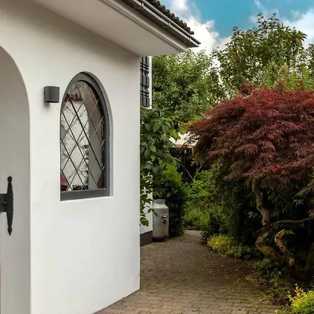 Adenauer Zwölf - 5 Sterne Mit Sauna Und Garten Am Eifelsteig Kerpen (Rhineland-Palatinate)