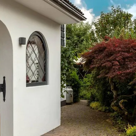 Adenauer Zwoelf - 5 Sterne Mit Sauna Und Garten Am Eifelsteig Kerpen (Rhineland-Palatinate)