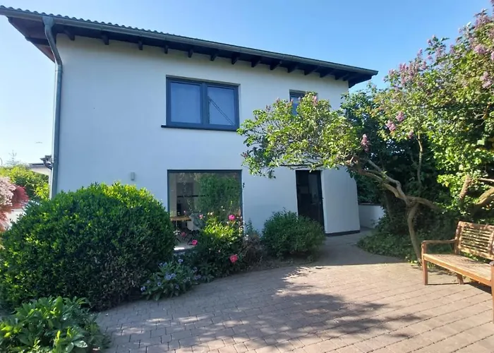 Adenauer Zwoelf - 5 Sterne Mit Sauna Und Garten Am Eifelsteig