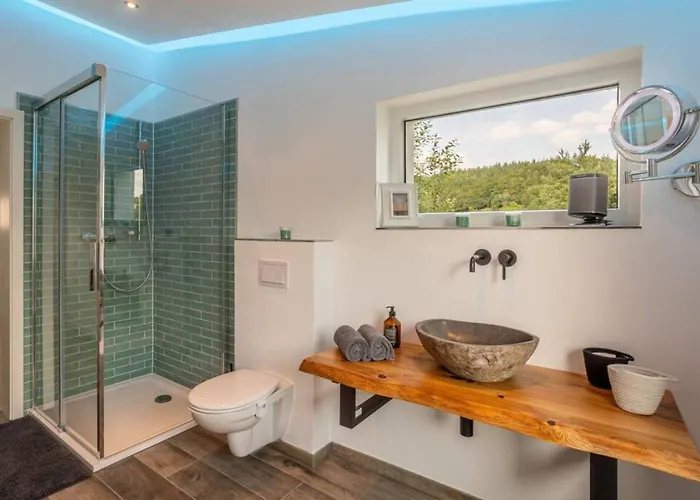 Nyaraló Adenauer Zwoelf - 5 Sterne Mit Sauna Und Garten Am Eifelsteig Kerpen